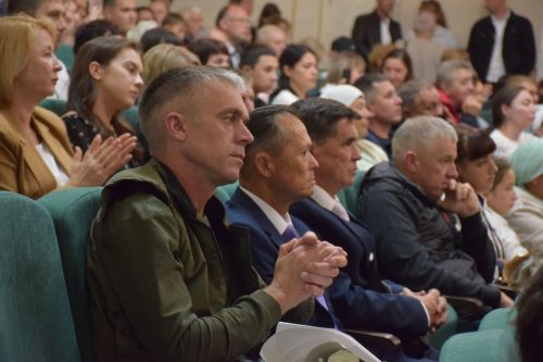В Нурлате чествовали лучших выпускников района