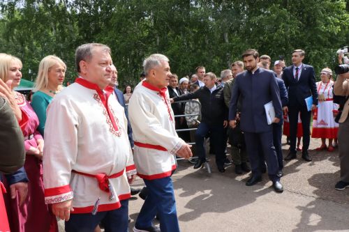 В Нурлате с размахом прошел чувашский праздник Уяв с участием глав Татарстана и Чувашии Рустама Минниханова и Олега Николаева (+ФОТО)
