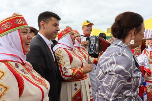 В Нурлате с размахом прошел чувашский праздник Уяв с участием глав Татарстана и Чувашии Рустама Минниханова и Олега Николаева (+ФОТО)