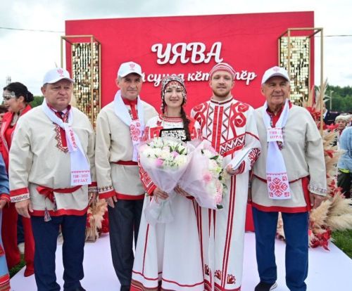Минниханов на Уяве в Нурлате: Вкус традиций и чувашская свадьба