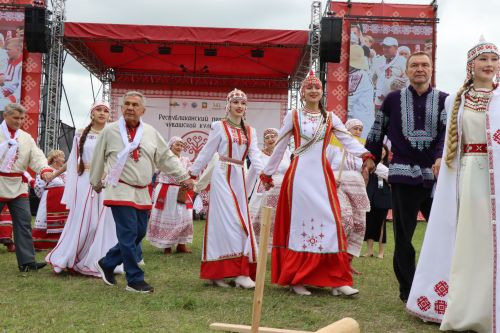 В Нурлате с размахом прошел чувашский праздник Уяв с участием глав Татарстана и Чувашии Рустама Минниханова и Олега Николаева (+ФОТО)
