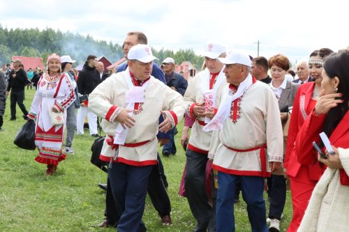 В Нурлате с размахом прошел чувашский праздник Уяв с участием глав Татарстана и Чувашии Рустама Минниханова и Олега Николаева (+ФОТО)