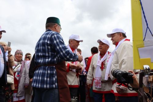 В Нурлате с размахом прошел чувашский праздник Уяв с участием глав Татарстана и Чувашии Рустама Минниханова и Олега Николаева (+ФОТО)