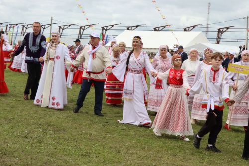 В Нурлате с размахом прошел чувашский праздник Уяв с участием глав Татарстана и Чувашии Рустама Минниханова и Олега Николаева (+ФОТО)