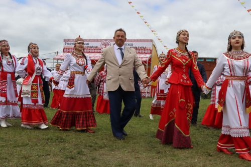 В Нурлате с размахом прошел чувашский праздник Уяв с участием глав Татарстана и Чувашии Рустама Минниханова и Олега Николаева (+ФОТО)