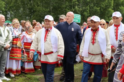 В Нурлате с размахом прошел чувашский праздник Уяв с участием глав Татарстана и Чувашии Рустама Минниханова и Олега Николаева (+ФОТО)