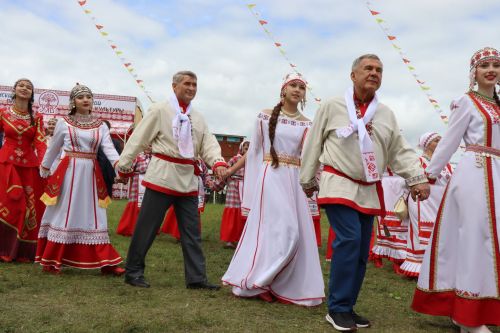 В Нурлате с размахом прошел чувашский праздник Уяв с участием глав Татарстана и Чувашии Рустама Минниханова и Олега Николаева (+ФОТО)