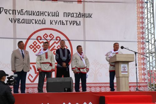 В Нурлате с размахом прошел чувашский праздник Уяв с участием глав Татарстана и Чувашии Рустама Минниханова и Олега Николаева (+ФОТО)