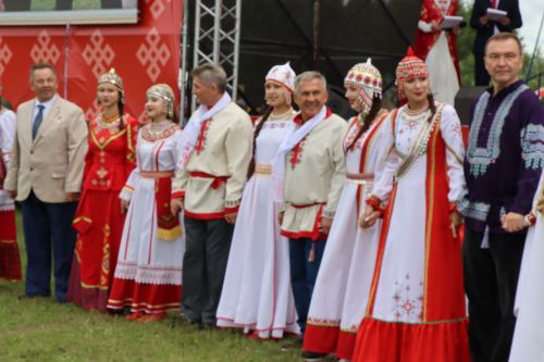 В Нурлате с размахом прошел чувашский праздник Уяв с участием глав Татарстана и Чувашии Рустама Минниханова и Олега Николаева (+ФОТО)