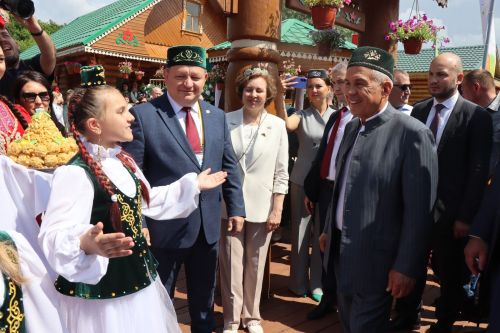 В этот раз нурлатцы добавили много ярких красок в республиканский Сабантуй