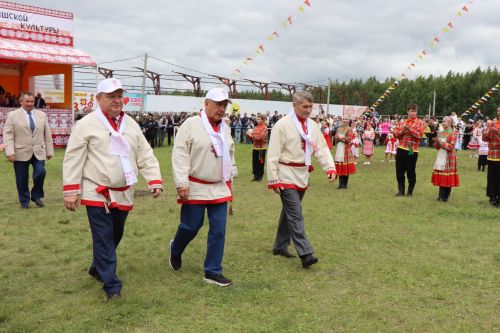 В Нурлате с размахом прошел чувашский праздник Уяв с участием глав Татарстана и Чувашии Рустама Минниханова и Олега Николаева (+ФОТО)