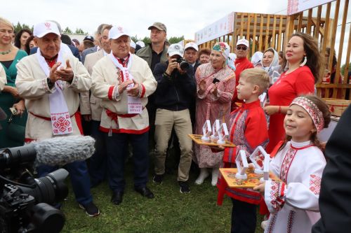 В Нурлате с размахом прошел чувашский праздник Уяв с участием глав Татарстана и Чувашии Рустама Минниханова и Олега Николаева (+ФОТО)
