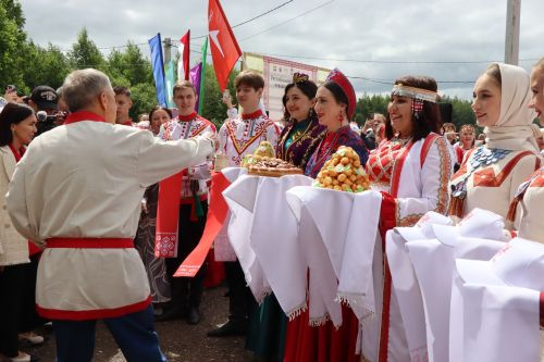 В Нурлате с размахом прошел чувашский праздник Уяв с участием глав Татарстана и Чувашии Рустама Минниханова и Олега Николаева (+ФОТО)