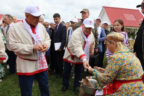 В Нурлате с размахом прошел чувашский праздник Уяв с участием глав Татарстана и Чувашии Рустама Минниханова и Олега Николаева (+ФОТО)
