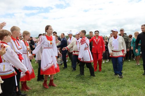 В Нурлате с размахом прошел чувашский праздник Уяв с участием глав Татарстана и Чувашии Рустама Минниханова и Олега Николаева (+ФОТО)