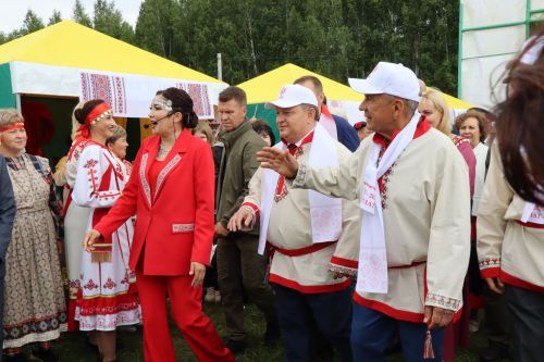 В Нурлате с размахом прошел чувашский праздник Уяв с участием глав Татарстана и Чувашии Рустама Минниханова и Олега Николаева (+ФОТО)