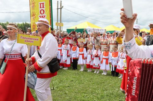 В Нурлате с размахом прошел чувашский праздник Уяв с участием глав Татарстана и Чувашии Рустама Минниханова и Олега Николаева (+ФОТО)