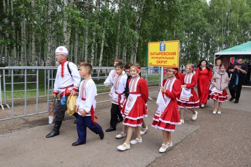 В Нурлате с размахом прошел чувашский праздник Уяв с участием глав Татарстана и Чувашии Рустама Минниханова и Олега Николаева (+ФОТО)