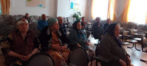 Психологическая беседа о Родительской субботе прошла в нурлатском доме-интернате