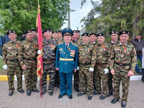 Пять лет на службе Родине: как нурлатские ветераны ГСВГ воспитывают патриотов и помогают фронту