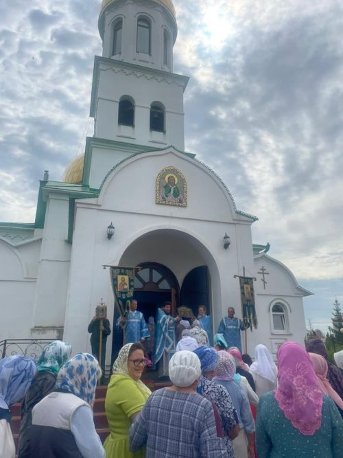 В Нурлатском Ильинском храме отметили праздник Казанской иконы Божией Матери