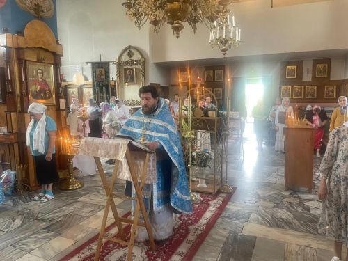 В Нурлатском Ильинском храме отметили праздник Казанской иконы Божией Матери
