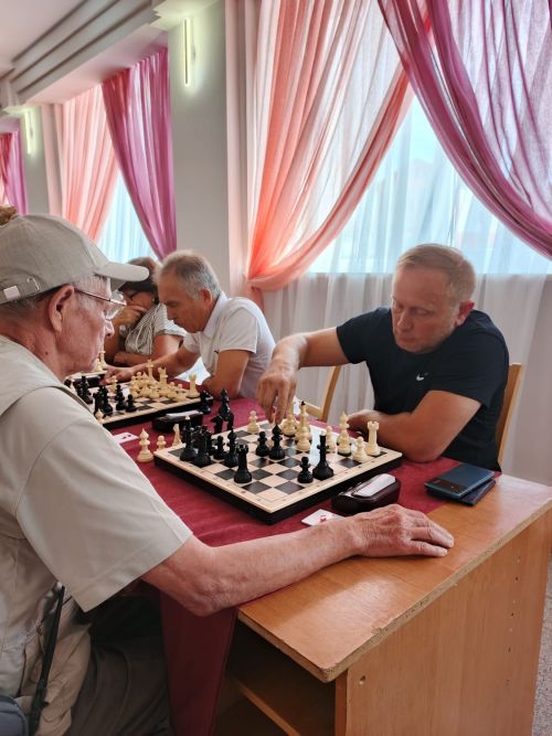 В Нурлате прошел праздничный шахматный турнир к Международному дню шахмат