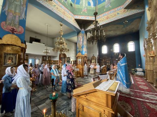 В Нурлатском Ильинском храме отметили праздник Казанской иконы Божией Матери