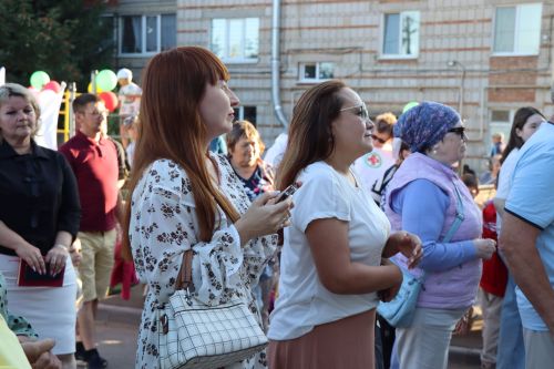 Проект «Күршелəр – иң якын кешелəр» в Нурлате стартовал ярким «Бию-фестом»