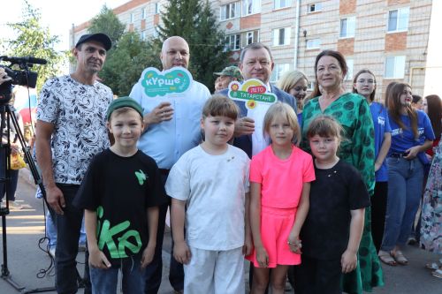 Проект «Күршелəр – иң якын кешелəр» в Нурлате стартовал ярким «Бию-фестом»