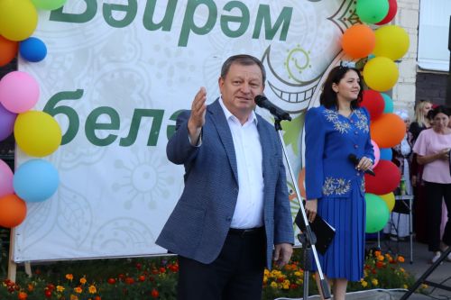 Проект «Күршелəр – иң якын кешелəр» в Нурлате стартовал ярким «Бию-фестом»