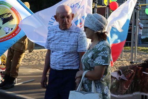 Проект «Күршелəр – иң якын кешелəр» в Нурлате стартовал ярким «Бию-фестом»
