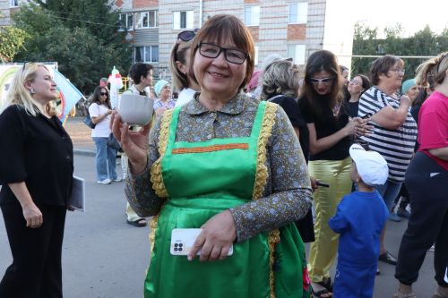 Проект «Күршелəр – иң якын кешелəр» в Нурлате стартовал ярким «Бию-фестом»