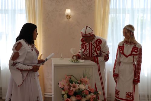 В Нурлате прошла вторая чувашская свадьба