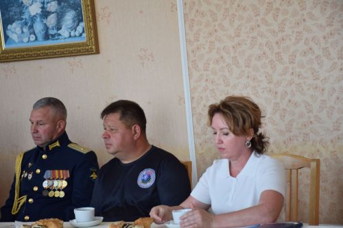 Глава района Дамир Ишкинеев встретился с ветеранами и бойцами спецоперации