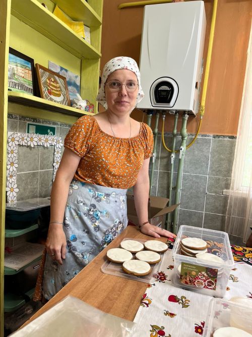 «Ильинский росточек» готовится к ярмарке: печенье, пончики и хоровое пение