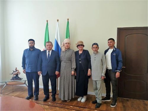 Нурия Хашимова посетила историческое медресе в Курманаево