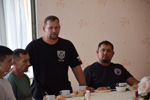Глава района Дамир Ишкинеев встретился с ветеранами и бойцами спецоперации