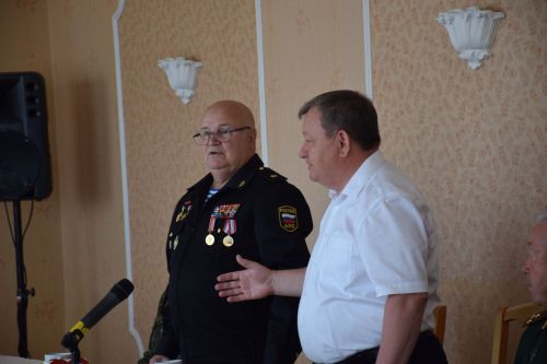 Глава района Дамир Ишкинеев встретился с ветеранами и бойцами спецоперации