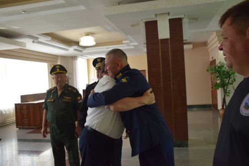 Глава района Дамир Ишкинеев встретился с ветеранами и бойцами спецоперации