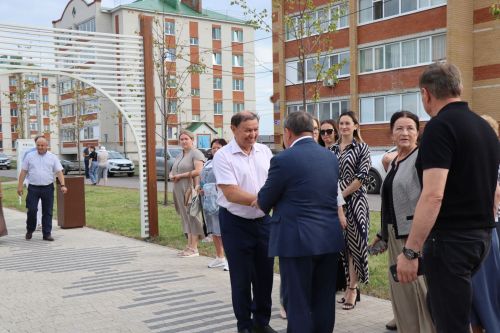 Фестиваль добрососедства «Наш двор» стал настоящим праздником для нурлатцев: он объединил и детей, и взрослых