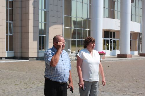 Почтальонка Среднекамышлинского почтового отделения Раиса Бочкарева стала обладателем велосипеда по итогам подписки на районку