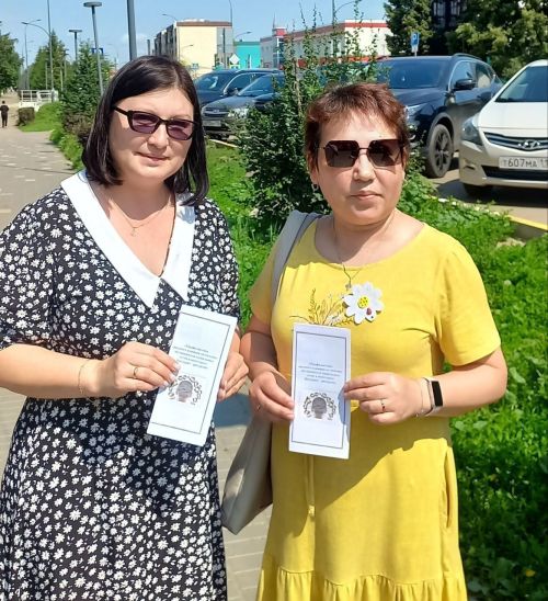 «Дарю тепло»: как соцсети влияют на подростков и как ими пользоваться с пользой