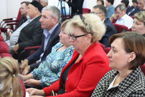 В Нурлате принято решение присвоить Центру детского творчества «Килэчэк» имя Алмаза Ахметшина