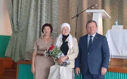 Дамир Ишкинеев провёл встречу с жителями Тимерлекского и Елаурского сельских поселений