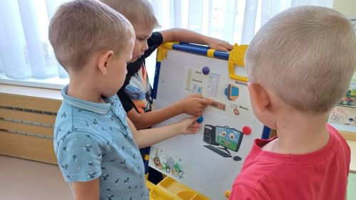 «День рождения компьютера» в «Буратино»: технологии, творчество и игры