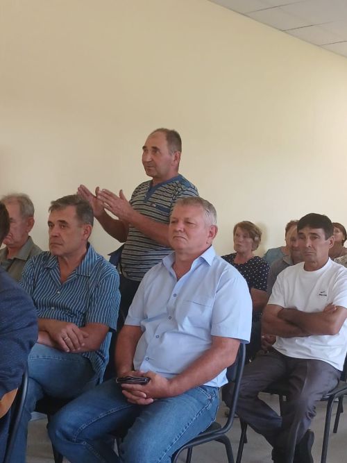 Дамир Ишкинеев провёл встречу с жителями Тимерлекского и Елаурского сельских поселений