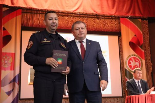 Звание Почетного гражданина Нурлата присвоено ветерану нефтяной отрасли