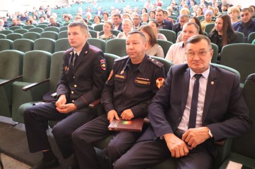 Звание Почетного гражданина Нурлата присвоено ветерану нефтяной отрасли