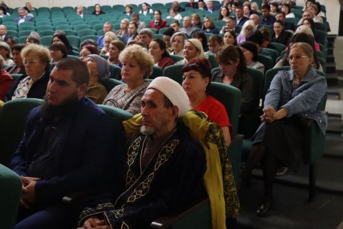 Звание Почетного гражданина Нурлата присвоено ветерану нефтяной отрасли